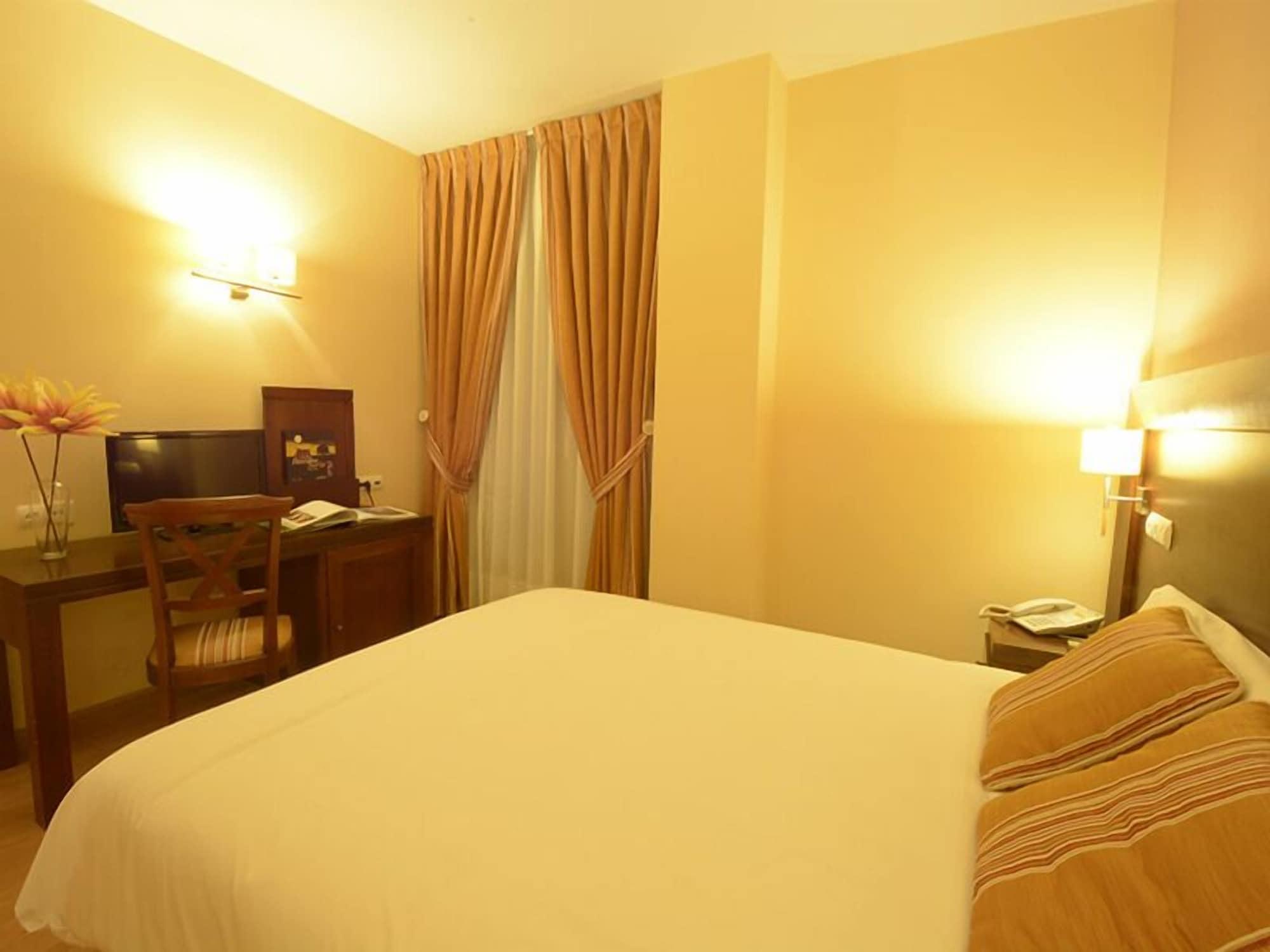 Hotel Campos De Castilla Сория Екстериор снимка