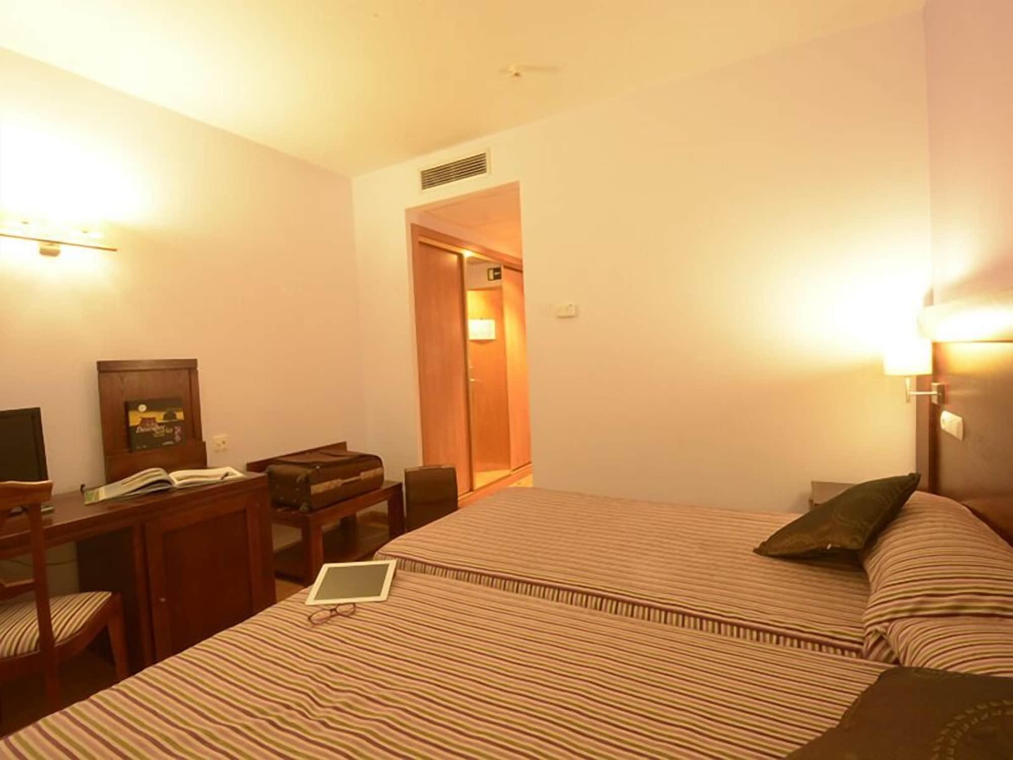 Hotel Campos De Castilla Сория Екстериор снимка